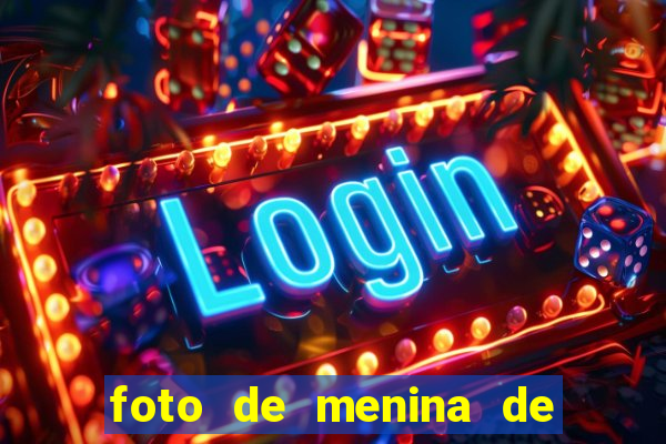 foto de menina de 14 anos no espelho